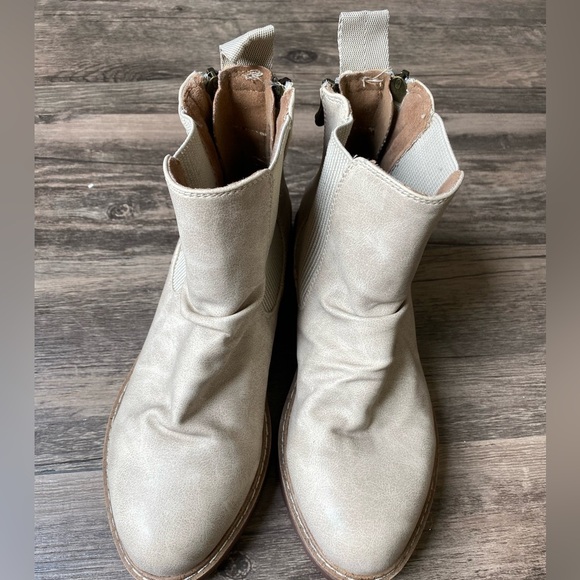 NWOT Blowfish Women’s Ankle Boots Size 6 - Picture 12 of 12